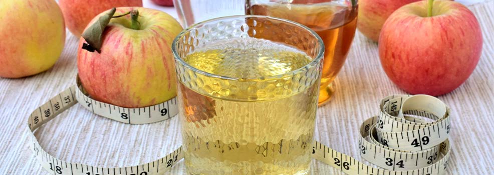 Apples and apple cider vinegar