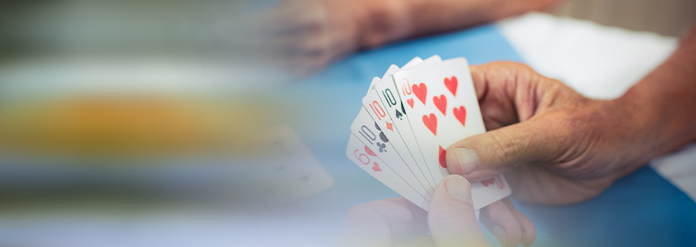 Jugando cartas